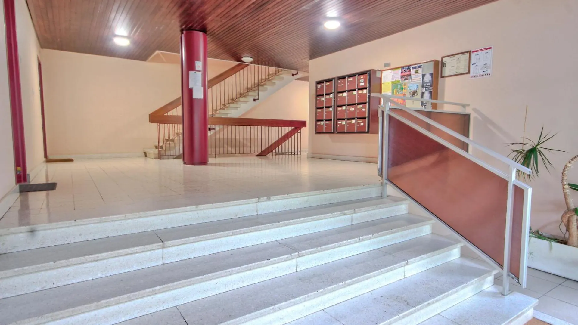 Suite T6 Rennes - Ideal Entreprises & Familles