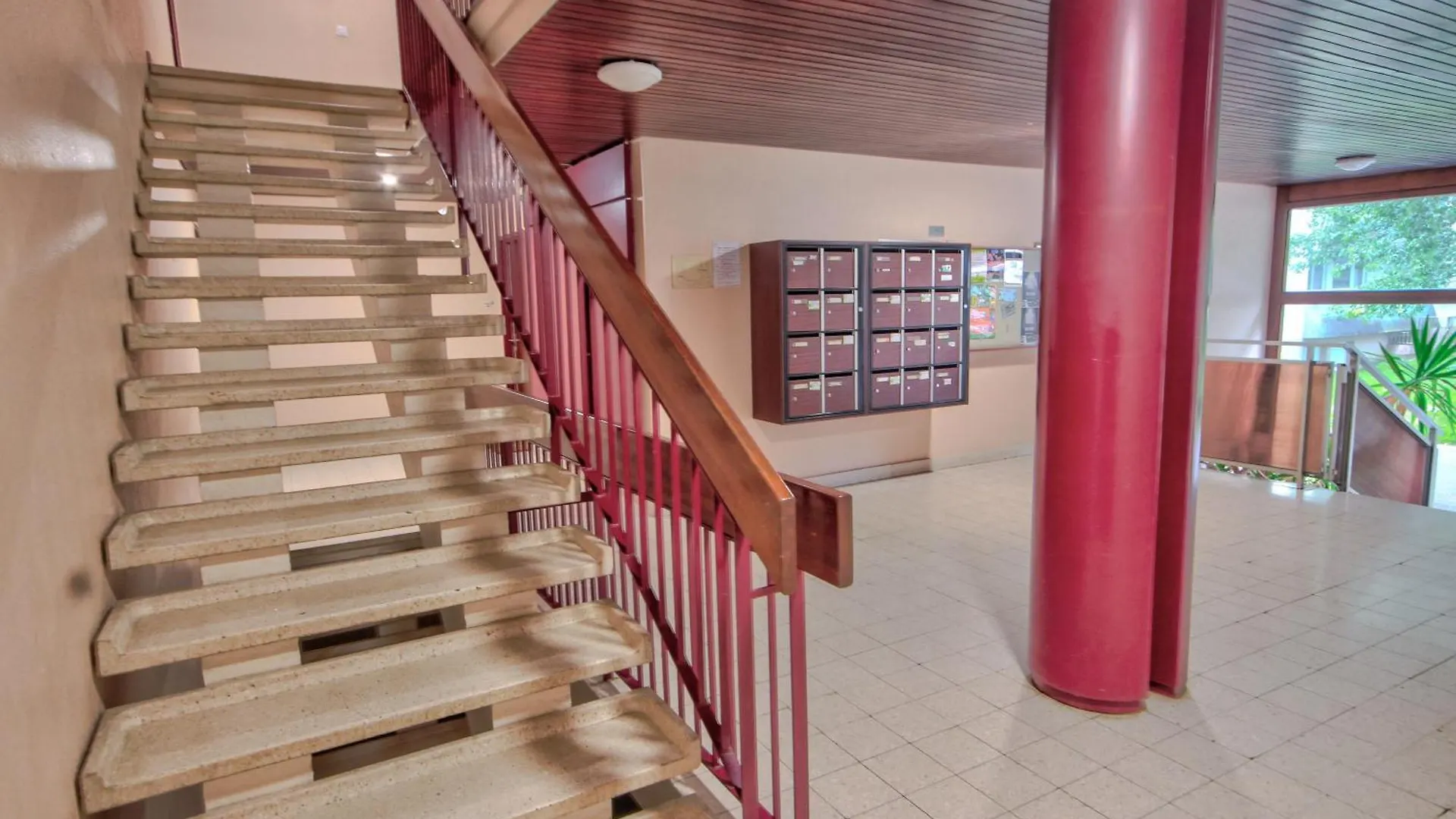 Suite T6 Rennes - Ideal Entreprises & Familles 0*,  Fransa